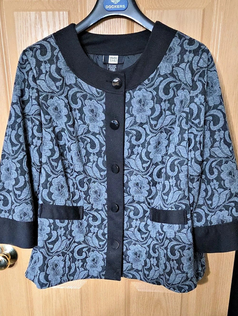 studio 1940 Floral Jacket Gray &20 Black Size 22/24W Like New